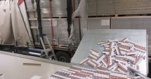 У Латвіі спынілі фуру з беларускімі кантрабанднымі цыгарэтамі на 1,5 мільёна еўра