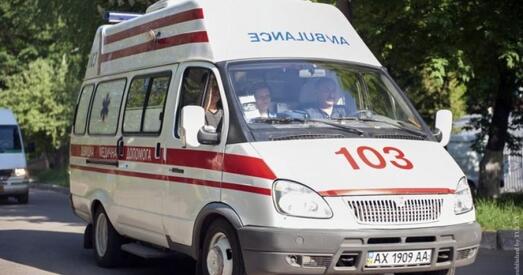 Маці Сяргея Ціханоўскага пасля візіту ў Следчы камітэт забрала хуткая дапамога