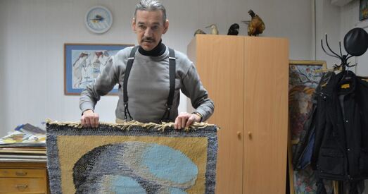 Памёр мастак, майстар габелену Уладзімір Лісавенка