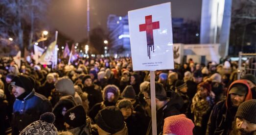 У дзясятках гарадоў Польшчы патрабавалі зменаў у закон пра аборты