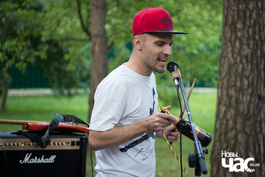 9/20 acoustic_sun_fest__pavel_aksinovicz___18__logo.jpg