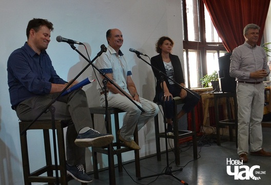 ahs_2_logo.jpg ahs_2_logo.jpg