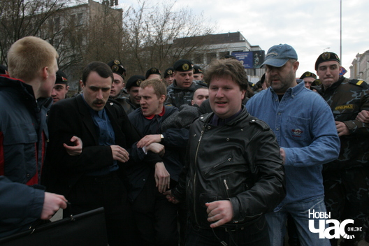 Пратэстная акцыя, 2009 год. Фота Юрыя Дзядзінкіна Пратэстная акцыя, 2009 год. Фота Юрыя Дзядзінкіна