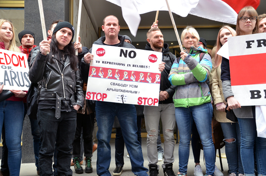 7/9 akcyja_nju_jork__9__logo.jpg