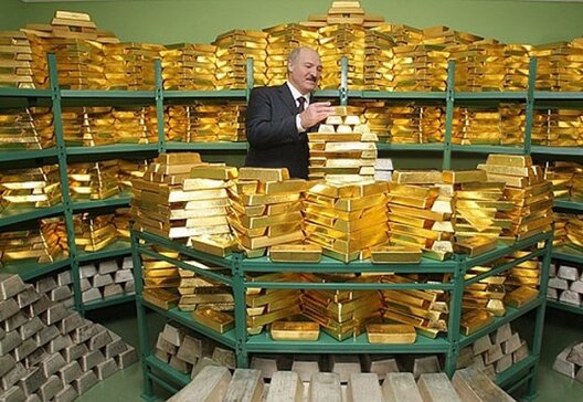 alexander_lukashenko_in_the_storage_of_belarusian_national_bank.jpg alexander_lukashenko_in_the_storage_of_belarusian_national_bank.jpg