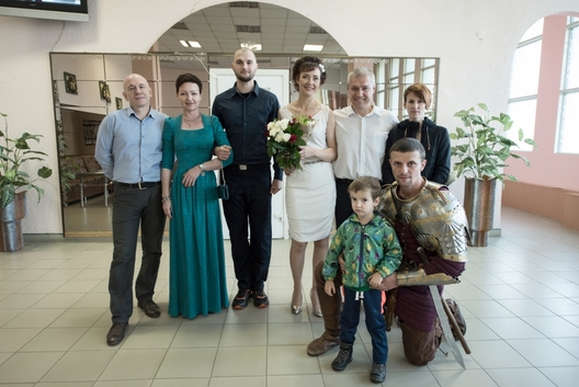 Андрэй Дундукоў з сынам і жонкай на вяселлі Міраслава і Святланы Лазоўскіх Андрэй Дундукоў з сынам і жонкай на вяселлі Міраслава і Святланы Лазоўскіх