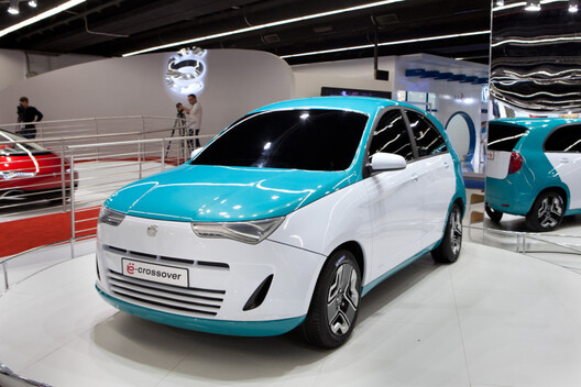 Аўтар назвы і лагатыпа аўтамабіля – дызайнер Уладзімір Цэслер Аўтар назвы і лагатыпа аўтамабіля – дызайнер Уладзімір Цэслер