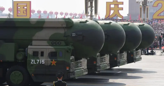 Кітай запусціў над Ціхім акіянам міжкантынентальную балістычную ракету. Што гэта значыць?