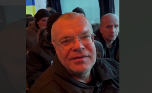 Віктар Бабарыка. Скрыншот з відэа цэнтра «Хачу жыць» Віктар Бабарыка. Скрыншот з відэа цэнтра «Хачу жыць»