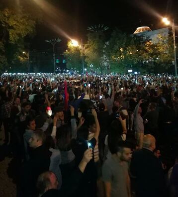 Фота тэлеграм-канала Протесты в мире. Фота тэлеграм-канала Протесты в мире.