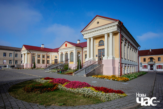 2/4 belarus_pinsk_palac_butrymoviczau_2023_fota_novy_czas__1__logo.jpg