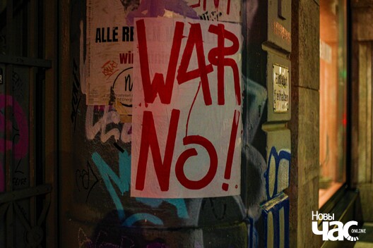 2/12 berlin3_logo.jpg