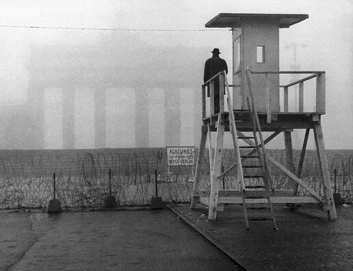berlin_wall_36.jpg berlin_wall_36.jpg