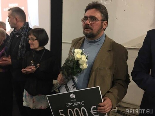Пераможца Прэміі Гедройца Зміцер Бартосік Пераможца Прэміі Гедройца Зміцер Бартосік