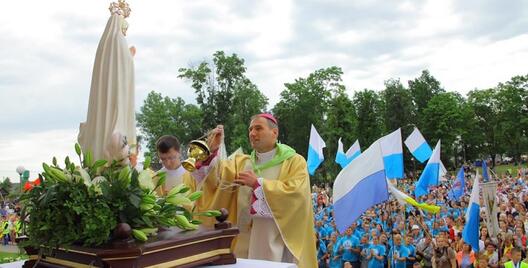 buds_1.jpg buds_1.jpg