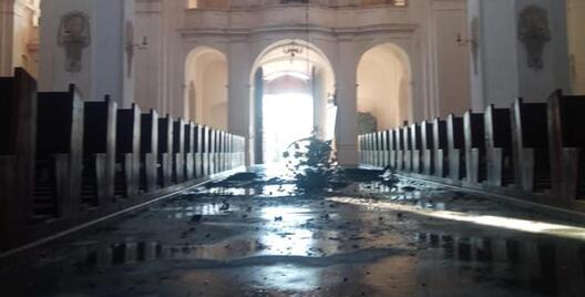 budslav_12_05.jpg budslav_12_05.jpg