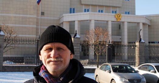 Бяляцкі і іншыя праваабаронцы звярнуліся да Пуціна, каб абараніць калегу з Чачні