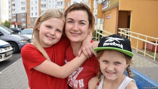 Антаніна Шайнюк з дзецьмі Антаніна Шайнюк з дзецьмі