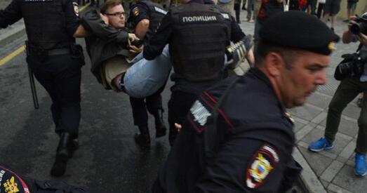 На акцыі супраць фальсіфікацыі спраў у Маскве масавыя затрыманні