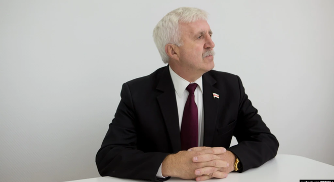 Старэйшая дачка Рыгора Кастусёва з'ехала з Беларусі разам з дзецьмі Старэйшая дачка Рыгора Кастусёва з'ехала з Беларусі разам з дзецьмі