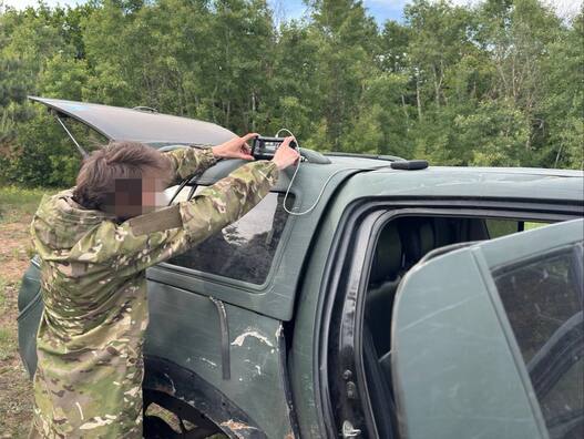 Аэравыведка артылерыйскай групы рыхтуюцца да задання на Харкаўскім накірунку. Фота: Полк імя Каліноўскага Аэравыведка артылерыйскай групы рыхтуюцца да задання на Харкаўскім накірунку. Фота: Полк імя Каліноўскага