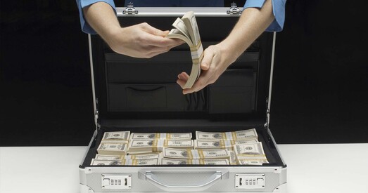 Тое, што Лукашэнка просіць у Пуціна штогод, ЗША будуць выдаваць Украіне штомесяц