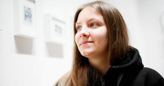 Супрацоўніца кнігарні «Кнігаўка» Наста Карнацкая не выйшла на волю пасля 13-сутачнага арышту