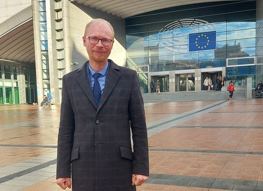 d82058fc190f499fb8ec9.jpg d82058fc190f499fb8ec9.jpg