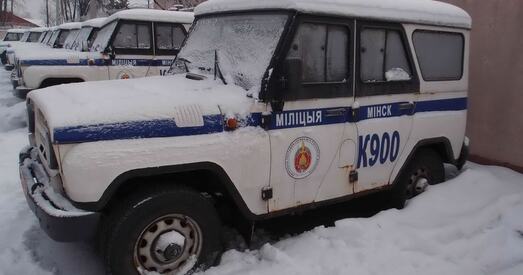 Будуць судзіць хлопца за тое, што справіў малую патрэбу на машыну ДАІ