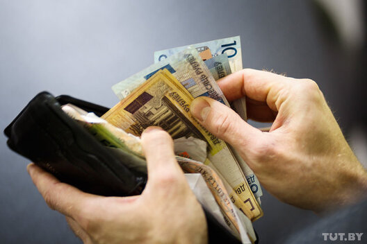 dengi_09062017_tutby_brush_phsl__8792.jpg dengi_09062017_tutby_brush_phsl__8792.jpg