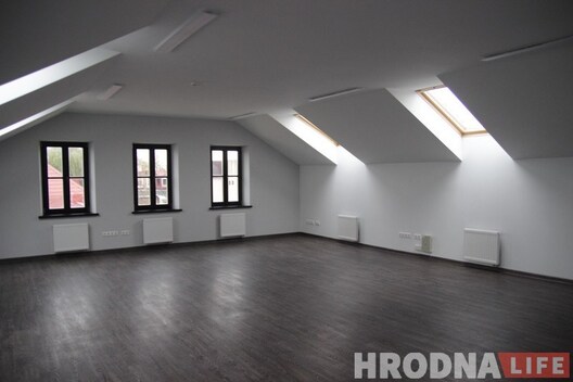dom_s_liliyami_grodno_bnb_bank_03.jpg dom_s_liliyami_grodno_bnb_bank_03.jpg