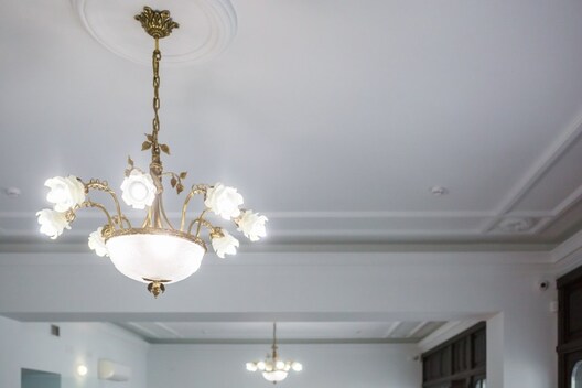 4/6 dom_s_liliyami_grodno_bnb_bank_09.jpg