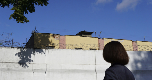 Маці палітвязня Аляксея Галаўко: Цяпер — вельмі зручны час, каб ізаляваць усіх «недабранадзейных»