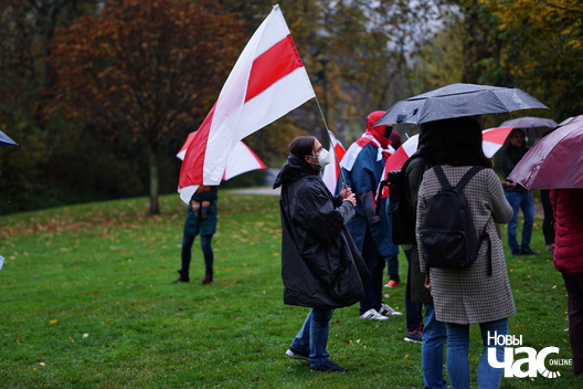 3/17 dsc04327_logo.jpg