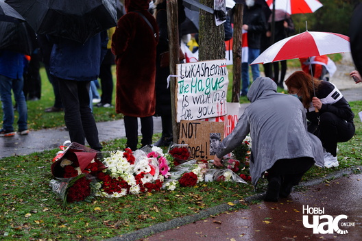 4/17 dsc04332_logo.jpg