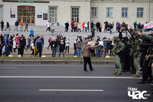 23/39 dsc08683_logo.jpg