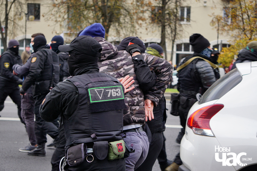 7/39 dsc08752_logo.jpg