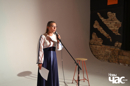 3/17 dsc_0055_2_logo.jpg