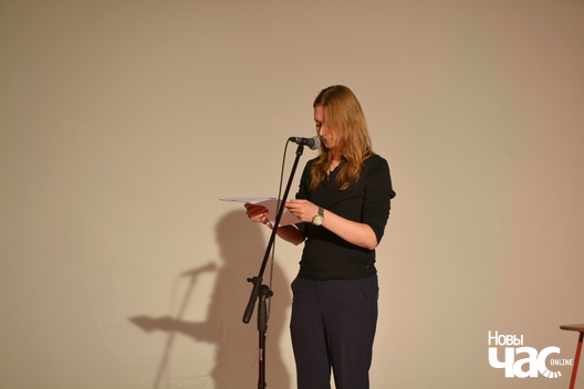 12/17 dsc_0127_1_logo.jpg