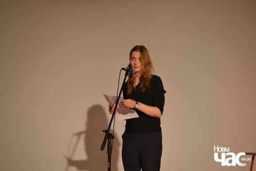 11/17 dsc_0131_1_logo.jpg