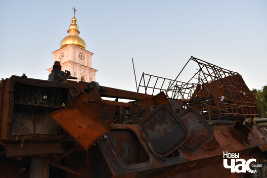 2/4 dsc_0210_logo.jpg