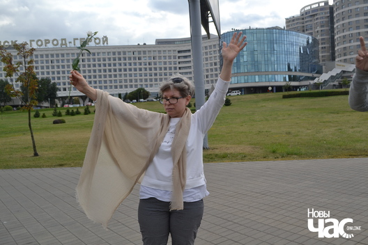 15/16 dsc_0991_logo.jpg