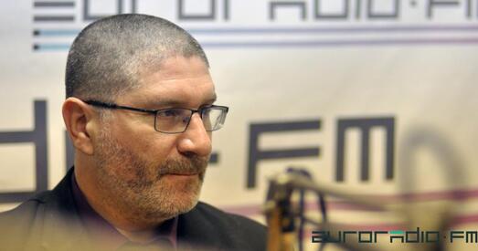 Беларусы не хутка разбагацеюць, каб скупаць валюту