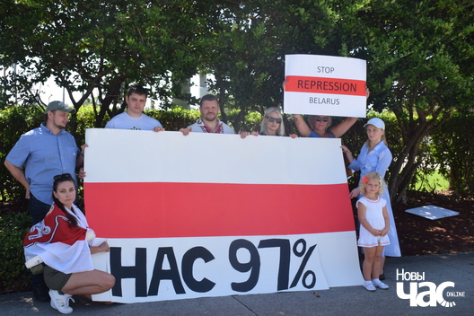 4/7 dsc_3792_logo.jpg