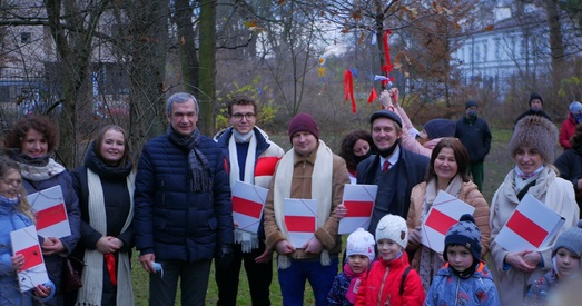 У Варшаўскім каралеўскім парку пасадзілі беларускі Дуб салідарнасці (фота)