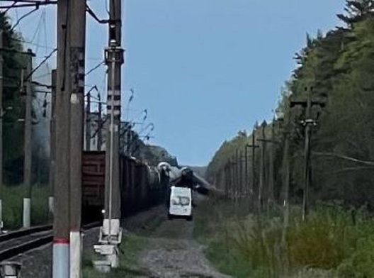 Скрыншот з відэа дыверсіі на чыгунцы ў Бранскай вобласці 2 траўня Скрыншот з відэа дыверсіі на чыгунцы ў Бранскай вобласці 2 траўня