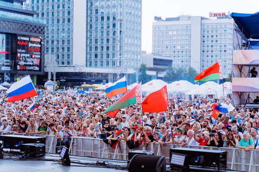 Ілюстрацыйнае фота. Дзень Расіі ў Мінску. 11.06.2022. vk.com/embassyruminsk Ілюстрацыйнае фота. Дзень Расіі ў Мінску. 11.06.2022. vk.com/embassyruminsk