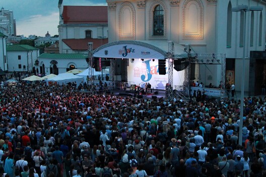 dzhazovye_vechera_photo03_olshevskaya.jpg dzhazovye_vechera_photo03_olshevskaya.jpg