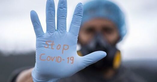 Новы штам каронавіруса больш заразны — але гэта добрая прыкмета