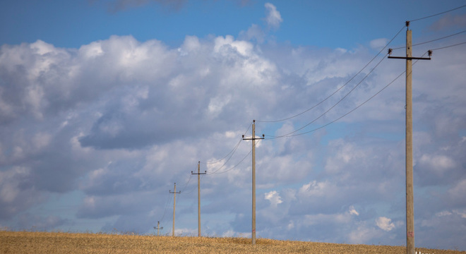Неўзабаве нас чакаюць аварыі на электрасетках з-за рэпрэсій Чысткі ў электрычных сетках прывядуць да аварый. Хутка